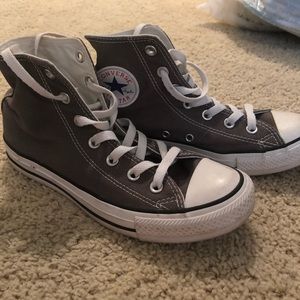 Gray high top converse